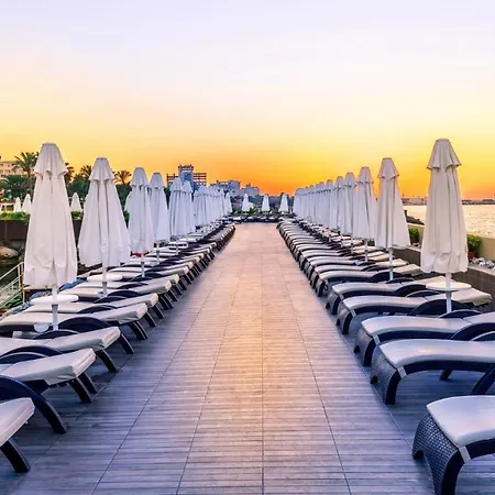 Vuni Palace Luxury & Beach Club & Casino 5* Κερύνεια